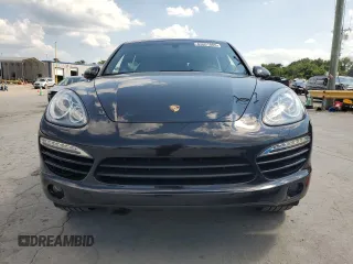 2014 Porsche Cayenne Diesel z VIN WP1AF2A2XELA38306, wystawiony jako Copart lot #63601805 z przebiegiem 136 341 mil mil oraz Szkoda całkowita • Salvage title. Historia ofert i sprzedaży dostępna na DreamBid. Obrazek 5.