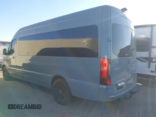 2021 Mercedes-Benz Sprinter Cargo with VIN W1W4ECHY5MT075011, listed as a IAAI auction lot 41364920 with 22,421 mi miles and . Bid and sale history available at carsss.com. Image 3.