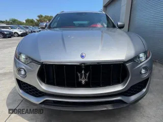 2017 Maserati Levante S z VIN ZN661YUA0HX212004, wystawiony jako Copart lot #59280585 z przebiegiem 59 128 mil mil oraz Szkody całkowita. Historia ofert i sprzedaży dostępna na DreamBid. Obrazek 5.