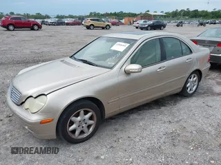 2003 Mercedes-Benz C 240 z VIN WDBRF61J43E013131, wystawiony jako IAAI lot #42036541 z przebiegiem Nie podano mil oraz . Historia ofert i sprzedaży dostępna na DreamBid. Obrazek 2.
