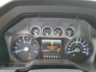 2015 Ford F-350 Lariat z VIN 1FT8W3DT5FEC62650, wystawiony jako Copart lot #87615005 z przebiegiem 177 542 mil mil oraz Szkoda całkowita • Salvage title. Historia ofert i sprzedaży dostępna na DreamBid. Obrazek 9.