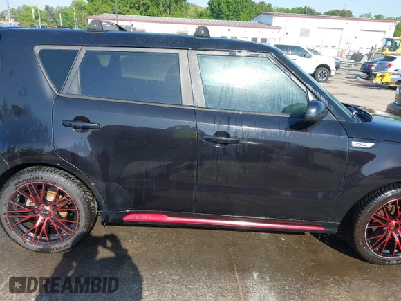 2015 Kia Soul + with VIN KNDJP3A51F7774348, listed as a IAAI auction lot 42016402 with 180,202 mi miles. Bid and sale history available at carsss.com. Image 13.