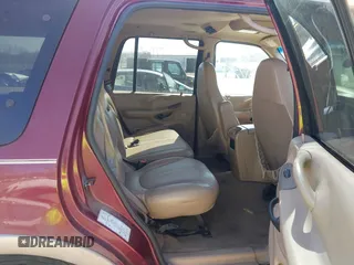 1998 Ford Expedition XLT z VIN 1FMPU18L0WLB53634, wystawiony jako IAAI lot #41895376 z przebiegiem 223 475 mil mil oraz . Historia ofert i sprzedaży dostępna na DreamBid. Obrazek 8.