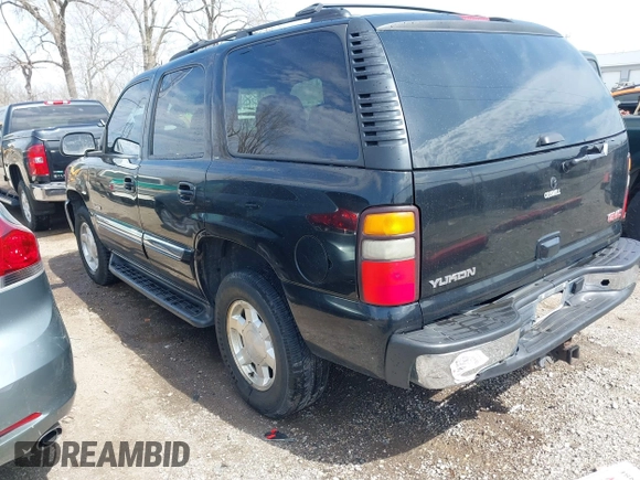 2005 GMC Yukon SLT with VIN 1GKEK13TX5R274020, listed as a IAAI auction lot 41889445 with 209,132 mi miles. Bid and sale history available at carsss.com. Image 3.