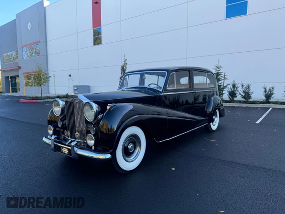 1954 Rolls-Royce Wraith z VIN LDLW7, wystawiony jako Copart lot #79949604 z przebiegiem 80 508 mil mil oraz Tytuł czysty. Historia ofert i sprzedaży dostępna na DreamBid. Obrazek 2.