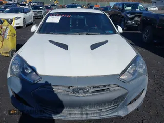 2013 Hyundai Genesis Coupe Grand Touring with VIN KMHHU6KJ7DU096543, listed as a IAAI auction lot 33714958 with 129,768 mi miles and . Bid and sale history available at DreamBid. Image 12.
