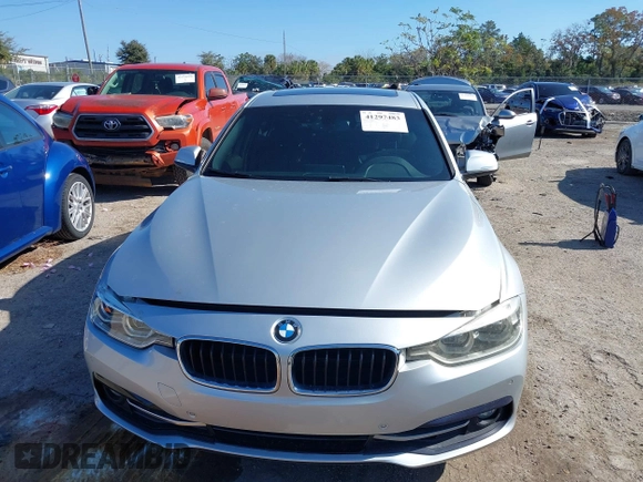 2017 BMW 3 Series 330i z VIN WBA8B9G38HNU54459, wystawiony jako IAAI lot #41297483 z przebiegiem 141 535 mil mil oraz . Historia ofert i sprzedaży dostępna na DreamBid. Obrazek 12.