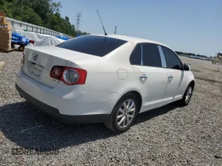 2010 Volkswagen Jetta SE z VIN 3VWRX7AJXAM127675, wystawiony jako Copart lot #56929935 z przebiegiem 169 244 mil mil oraz Nie do naprawy • Non repairable. Historia ofert i sprzedaży dostępna na DreamBid. Obrazek 3.