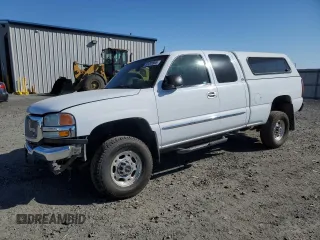 2005 GMC Sierra 1500 with VIN 1GTHC29215E161722, listed as a Copart auction lot 53283965 with 112,857 mi miles and Salvage Title. Bid and sale history available at DreamBid. Image 1.