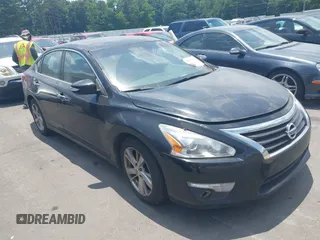 2013 Nissan Altima SL with VIN 1N4AL3AP8DC907470, listed as a IAAI auction lot 42579756 with 174,000 mi miles and . Bid and sale history available at DreamBid. Image 1.