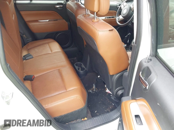 2014 Jeep Compass Limited with VIN 1C4NJDCB6ED684897, listed as a IAAI auction lot 41920568 with 175,196 mi miles. Bid and sale history available at carsss.com. Image 8.