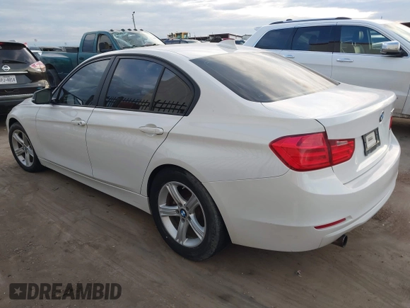 2015 BMW 3 Series 320i with VIN WBA3B1G50FNT04520, listed as a IAAI auction lot 41343158 with 172,688 mi miles. Bid and sale history available at carsss.com. Image 3.