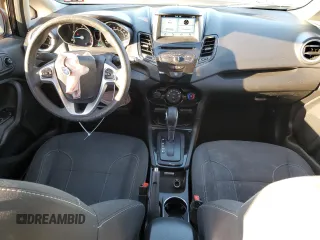 2019 Ford Fiesta SE z VIN 3FADP4BJXKM135891, wystawiony jako Copart lot #47369075 z przebiegiem 127 721 mil mil oraz Szkoda całkowita • Salvage title. Historia ofert i sprzedaży dostępna na DreamBid. Obrazek 8.