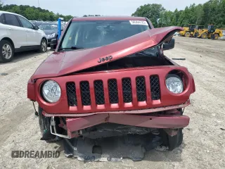 2015 Jeep Patriot Sport z VIN 1C4NJPBA3FD318729, wystawiony jako Copart lot #58304725 z przebiegiem 112 366 mil mil oraz Czysty tytuł • Clean title. Historia ofert i sprzedaży dostępna na DreamBid. Obrazek 5.