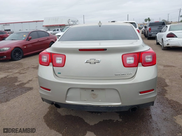 2015 Chevrolet Malibu LTZ with VIN 1G11F5SL3FF328986, listed as a IAAI auction lot 41578501 with 147,998 mi miles. Bid and sale history available at carsss.com. Image 17.