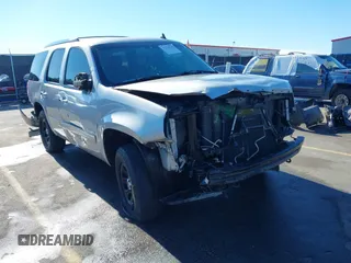 2011 GMC Yukon Denali with VIN 1GKS2EEF8BR346281, listed as a IAAI auction lot 41224127 with 264,311 mi miles. Bid and sale history available at carsss.com. Image 6.
