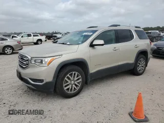 2017 GMC Acadia SLE z VIN 1GKKNLLS8HZ123887, wystawiony jako Copart lot #50756595 z przebiegiem 74 131 mil mil oraz Czysty tytuł • Clean title. Historia ofert i sprzedaży dostępna na DreamBid. Obrazek 1.