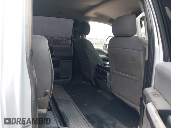 2019 Ford F-250 XL with VIN 1FT7W2B60KEE58704, listed as a IAAI auction lot 42348662 with 160,457 mi miles and . Bid and sale history available at DreamBid. Image 8.
