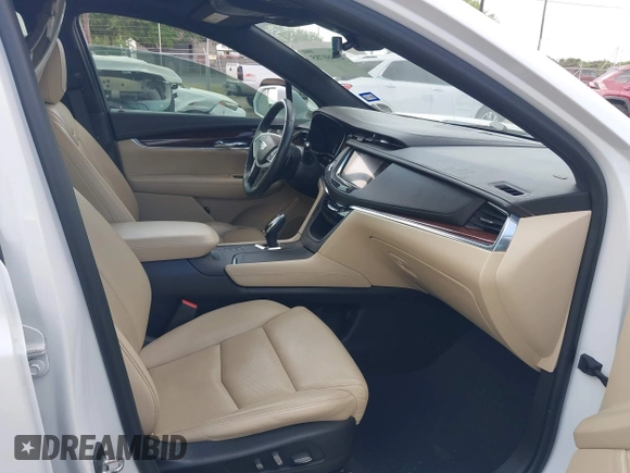 2017 Cadillac XT5 Premium Luxury AWD with VIN 1GYKNERS6HZ105266, listed as a IAAI auction lot 41860785 with 79,593 mi miles. Bid and sale history available at carsss.com. Image 5.