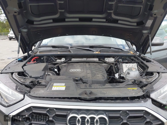 2023 Audi Q5 S line Premium Plus z VIN WA1EAAFY6P2161080, wystawiony jako IAAI lot #41282613 z przebiegiem 20 268 mil mil oraz . Historia ofert i sprzedaży dostępna na DreamBid. Obrazek 10.