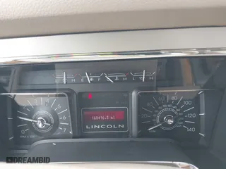 2007 Lincoln Navigator with VIN 5LMFU28597LJ12405, listed as a IAAI auction lot 41911651 with 168,416 mi miles. Bid and sale history available at carsss.com. Image 7.