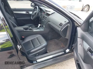 2008 Mercedes-Benz C 300 Sport с VIN WDDGF54X98F039542, выставлен на аукционе IAAI как лот 42880061 с пробегом 185 118 миль миль и . История ставок и продаж доступна на DreamBid. Изображение 5.