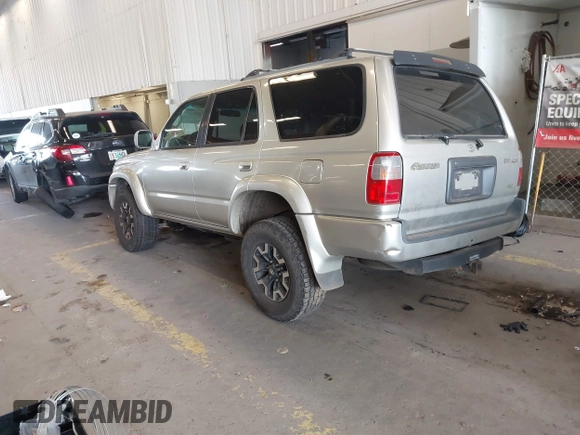 2000 Toyota 4Runner SR5 z VIN JT3HN86R6Y0294870, wystawiony jako IAAI lot #42131835 z przebiegiem 292 259 mil mil oraz . Historia ofert i sprzedaży dostępna na DreamBid. Obrazek 3.