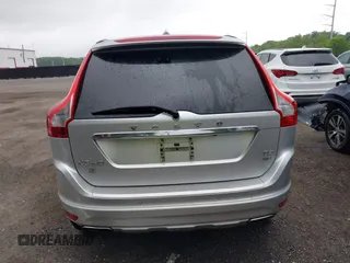2017 Volvo XC60 Inscription с VIN YV440MRU6H2177633, выставлен на аукционе IAAI как лот 42179657 с пробегом 133 422 миль миль и . История ставок и продаж доступна на DreamBid. Изображение 17.