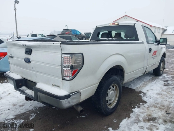 2014 Ford F-150 XL with VIN 1FTNF1CF9EKE28137, listed as a IAAI auction lot 41577971 with 180,000 mi miles. Bid and sale history available at carsss.com. Image 4.