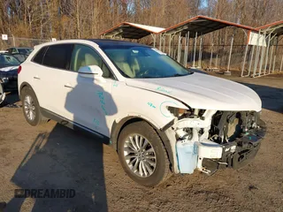 2018 Lincoln MKX Select z VIN 2LMPJ8KR5JBL48639, wystawiony jako IAAI lot #41640923 z przebiegiem 124 834 mil mil oraz . Historia ofert i sprzedaży dostępna na DreamBid. Obrazek 1.