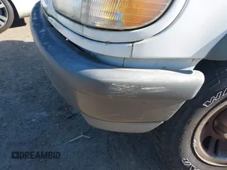 1998 Ford Explorer с VIN 1FMYU22E3WUD03895, выставлен на аукционе IAAI как лот 41376811 с пробегом 170 920 миль миль и . История ставок и продаж доступна на DreamBid. Изображение 6.