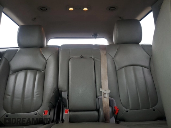 2014 Chevrolet Traverse LS z VIN 1GNKRFED5EJ340184, wystawiony jako Copart lot #54798975 z przebiegiem 197 728 mil mil oraz Czysty tytuł • Clean title. Historia ofert i sprzedaży dostępna na DreamBid. Obrazek 10.
