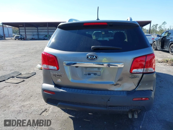 2012 Kia Sorento EX with VIN 5XYKU4A25CG203291, listed as a IAAI auction lot 41769770 with 178,348 mi miles. Bid and sale history available at carsss.com. Image 17.