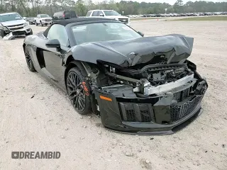 2018 Audi R8 z VIN WUAVACFX8J7900987, wystawiony jako Copart lot #45409684 z przebiegiem 6572 mil mil oraz . Historia ofert i sprzedaży dostępna na DreamBid. Obrazek 12.