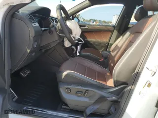 2022 Volkswagen Tiguan SEL R-Line with VIN 3VV4B7AX7NM116561, listed as a Copart auction lot 47264305 with 31,041 mi miles and Non Repairable. Bid and sale history available at carsss.com. Image 7.