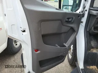 2023 Ford Transit Cargo с VIN 1FTBR2X85PKA59310, выставлен на аукционе IAAI как лот 42534465 с пробегом 50 687 миль миль и . История ставок и продаж доступна на DreamBid. Изображение 7.