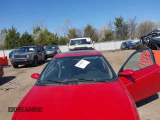 2002 Saturn SC with VIN 1G8ZY12792Z127824, listed as a IAAI auction lot 41760132 with 80,908 mi miles. Bid and sale history available at carsss.com. Image 6.
