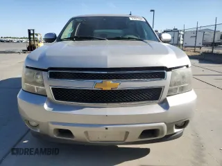 2007 Chevrolet Tahoe LT with VIN 1GNFC13J17J145992, listed as a Copart auction lot 57673385 with 151,804 mi miles and Salvage title. Bid and sale history available at DreamBid. Image 5.