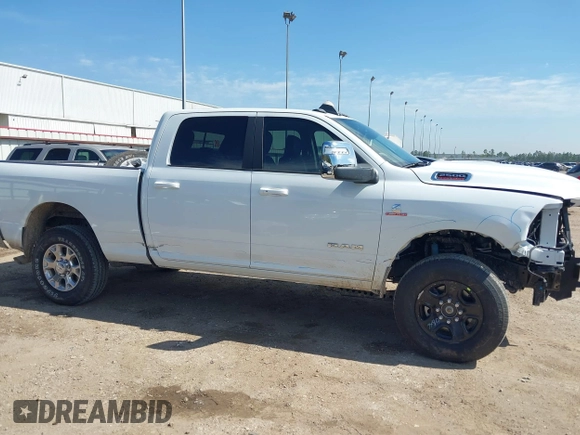 2024 Ram 2500 Laramie с VIN 3C6UR5FL6RG384601, выставлен на аукционе IAAI как лот 41640560 с пробегом 21 330 миль миль и . История ставок и продаж доступна на DreamBid. Изображение 14.