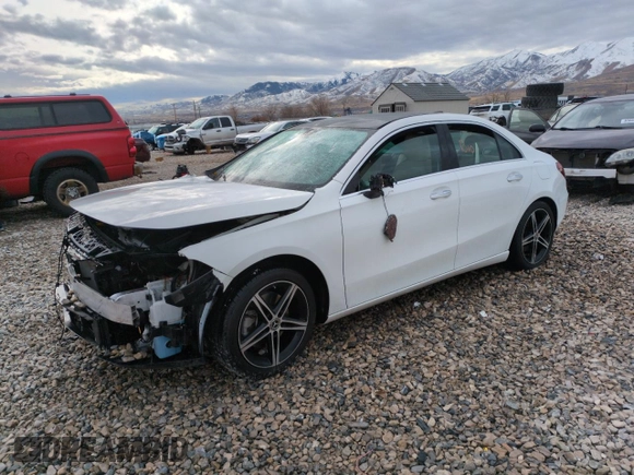 2021 Mercedes-Benz A 220 z VIN W1K3G4FB5MJ295398, wystawiony jako Copart lot #85336954 z przebiegiem Nie podano mil oraz Szkoda całkowita • Salvage title. Historia ofert i sprzedaży dostępna na DreamBid. Obrazek 1.