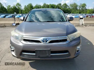 2013 Toyota Highlander Limited with VIN JTEDC3EH7D2014539, listed as a Copart auction lot 61906615 with 266,912 mi miles and Clean title. Bid and sale history available at DreamBid. Image 5.