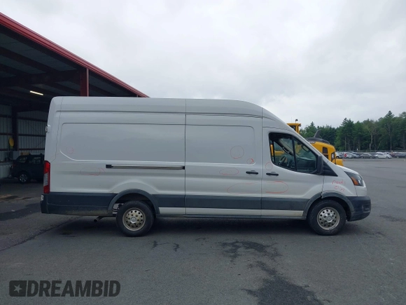 2023 Ford Transit Cargo с VIN 1FTBR3U89PKB38182, выставлен на аукционе IAAI как лот 42710478 с пробегом 78 774 миль миль и . История ставок и продаж доступна на DreamBid. Изображение 13.