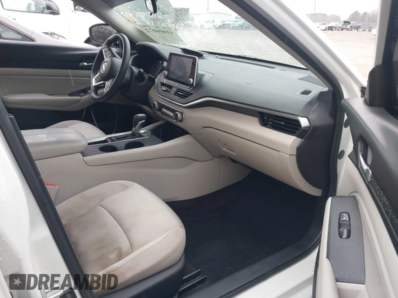 2020 Nissan Altima S z VIN 1N4BL4BV7LC191246, wystawiony jako IAAI lot #41606072 z przebiegiem 104 367 mil mil oraz . Historia ofert i sprzedaży dostępna na DreamBid. Obrazek 5.