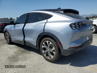 2022 Ford Mustang Mach-E Premium z VIN 3FMTK3R70NMA26901, wystawiony jako Copart lot #58850845 z przebiegiem 24 837 mil mil oraz Szkoda całkowita • Salvage title. Historia ofert i sprzedaży dostępna na DreamBid. Obrazek 2.