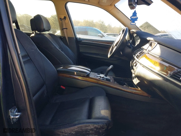 2007 BMW X5 3.0si with VIN 5UXFE43587L018974, listed as a IAAI auction lot 41842712 with 1 mi miles. Bid and sale history available at carsss.com. Image 5.