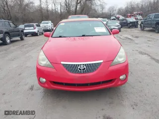 2005 Toyota Camry Solara SE with VIN 4T1FA38P45U039955, listed as a IAAI auction lot 41524471 with 186,852 mi miles. Bid and sale history available at carsss.com. Image 12.