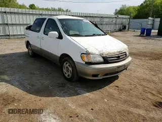 2002 Toyota Sienna LE with VIN 4T3ZF13C02U480461, listed as a Copart auction lot 52718925 with 401,011 mi miles and Salvage Title. Bid and sale history available at carsss.com. Image 12.