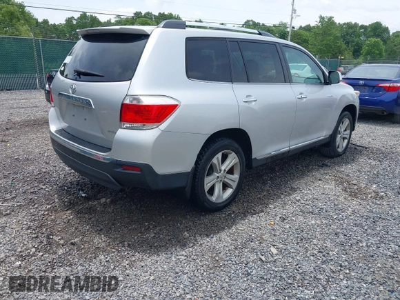 2013 Toyota Highlander Limited with VIN 5TDDK3EH9DS231526, listed as a IAAI auction lot 42425311 with 206,168 mi miles and . Bid and sale history available at DreamBid. Image 4.