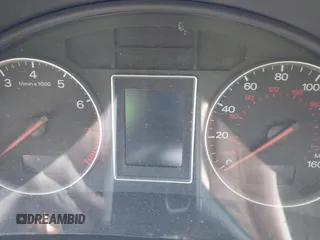 2005 Audi A4 SE z VIN WAULC68E85A058962, wystawiony jako IAAI lot #42332695 z przebiegiem Nie podano mil oraz . Historia ofert i sprzedaży dostępna na DreamBid. Obrazek 7.