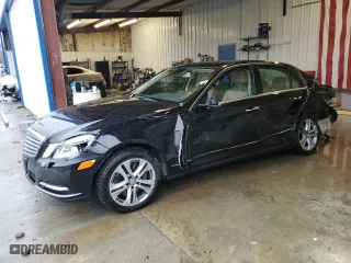 2011 Mercedes-Benz E-Class E 550 Luxury with VIN WDDHF9AB4BA335478, listed as a Copart auction lot 44942135 with 235,581 mi miles and Salvage Title. Bid and sale history available at carsss.com. Image 1.